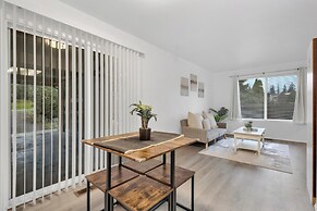 Central Bellevue Retreat Private Rooms