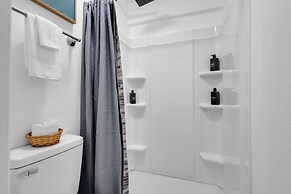 Central Bellevue Retreat Private Rooms