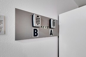 Central Bellevue Retreat Private Rooms