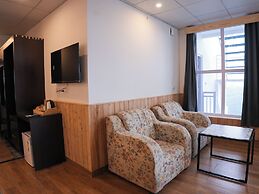 The Glass House Gethia