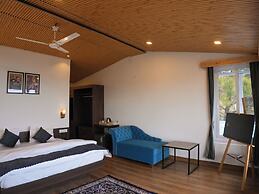 The Glass House Gethia