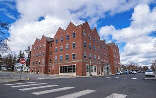 Brewster Hall