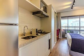 Charlie  Lumiere Klabin