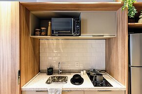 Charlie  Lumiere Klabin