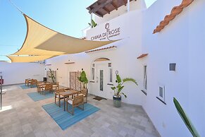 Chiaia Di Rose Rooms & Apartment