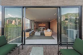 The Somos Loho Hotel