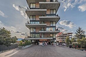 The Somos Loho Hotel