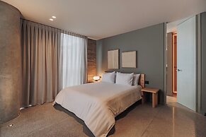 The Somos Loho Hotel