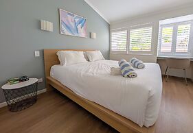 Noosa Parade Holiday Inn