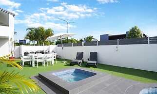 Noosa Parade Holiday Inn