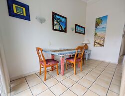 Noosa Parade Holiday Inn