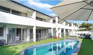 Noosa Parade Holiday Inn