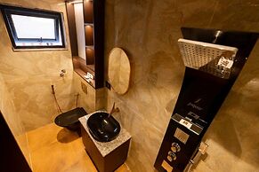 Nachi Grand Residency