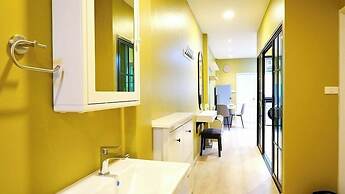 BEB Silom Condolette