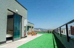 Epic 1Bed unit Huge Balcony area