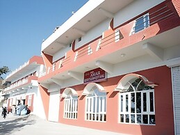 Hotel Amar MLS Heights