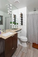 New Skyline Townhome on 6th