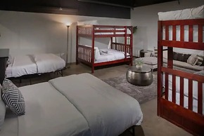 New Skyline Townhome on 6th