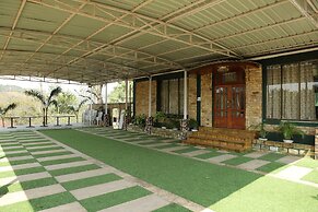 Rishat Sngi Orchid Resort, Shillong