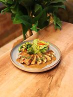 Rishat Sngi Orchid Resort, Shillong