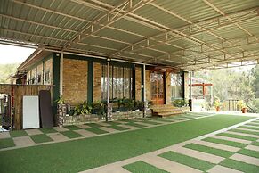 Rishat Sngi Orchid Resort, Shillong