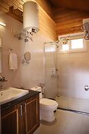 Rishat Sngi Orchid Resort, Shillong