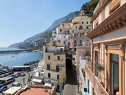 ABBRACCIO Amalfi Boutique Retreat