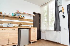 Cute Ground Floor with Free Parking