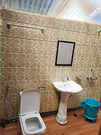 Sheenwoods Riverside Resort & Spa