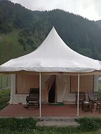 Sheenwoods Riverside Resort & Spa