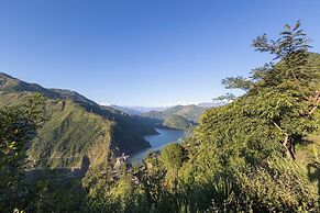 The Cedar Vatika Hotel & Restaurant