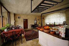 Glory Art Stone House