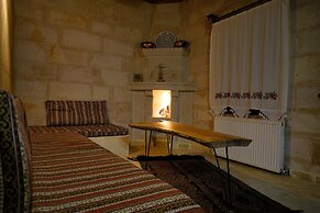 Glory Art Stone House