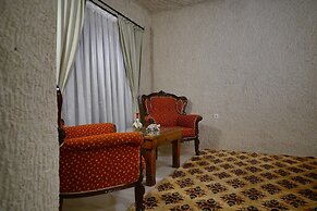 Glory Art Stone House