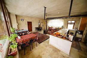 Glory Art Stone House