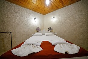 Glory Art Stone House