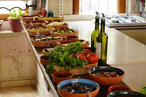 Glory Art Stone House