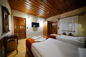 Glory Art Stone House