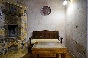 Glory Art Stone House