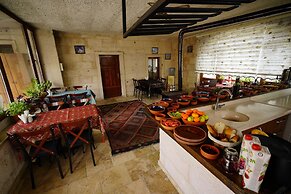 Glory Art Stone House