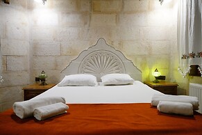 Glory Art Stone House