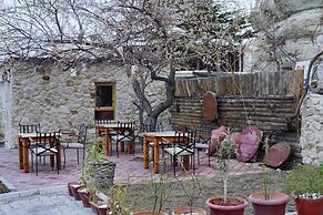 Glory Art Stone House