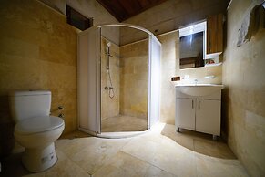 Glory Art Stone House