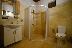 Glory Art Stone House