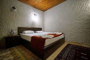 Glory Art Stone House