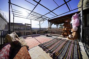 Glory Art Stone House