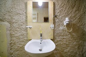 Glory Art Stone House