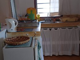 Four shells apartments diani