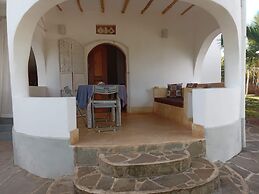 Four shells apartments diani