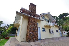 Pousada Maison Suisse